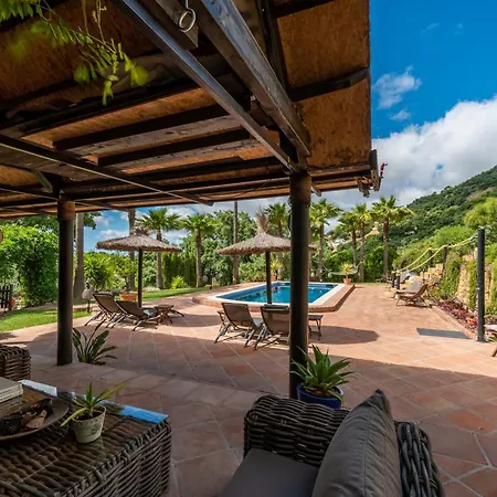 Luxury With Pool And Breathtaking Views