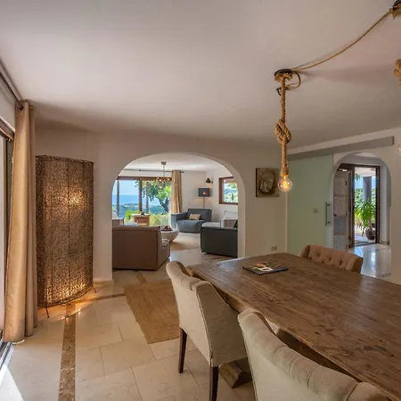 别墅 Luxury With Pool And Breathtaking Views 卡萨雷斯